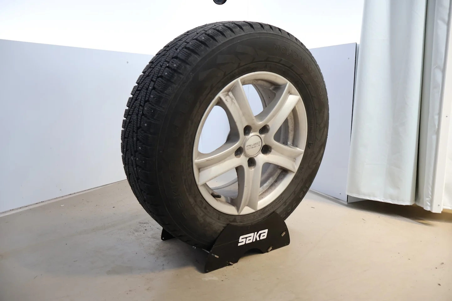 Car Image - 16QUKA8XfvrEdqsiJTGS4D