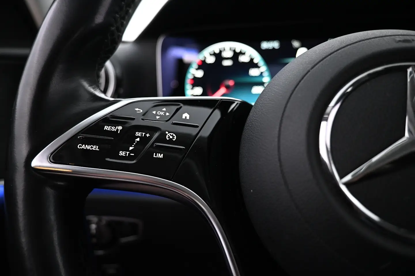 Car Image - 6asnCL8Ot4Kef6ZNPkv4Ke