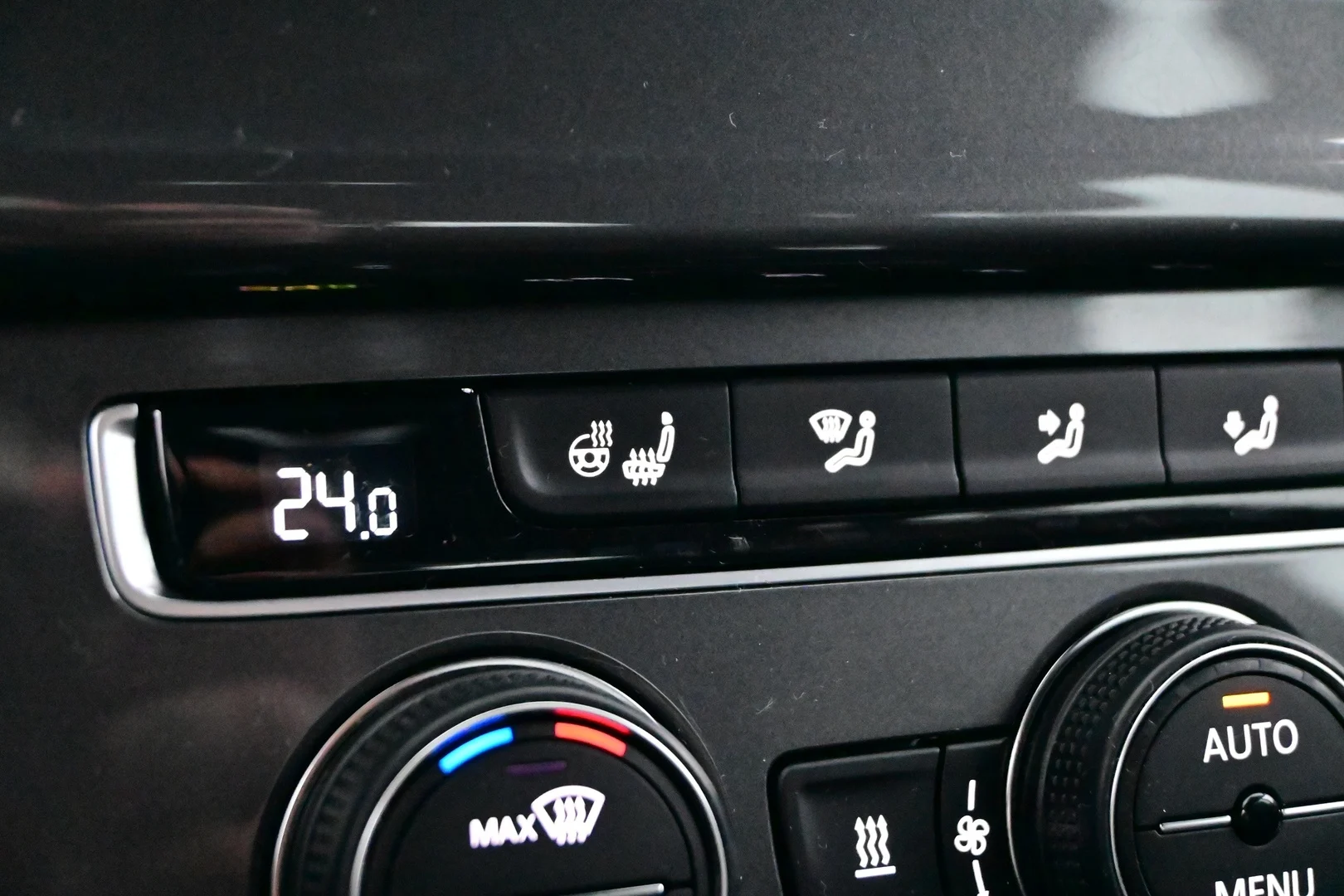 Car Image - 4beSVBBC1jqGEHpBJy4TZZ
