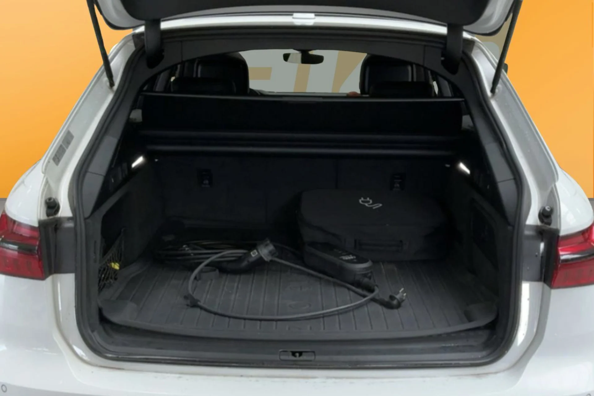 Car Image - 36G9RnSKAmJ4iW59zGGLnU