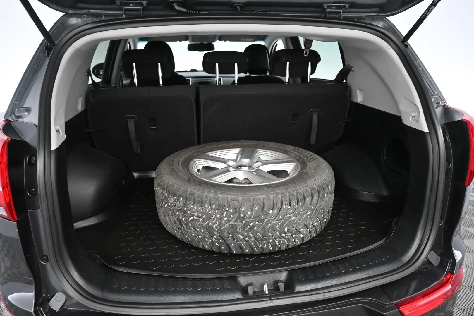Car Image - 2tV6YnTYuB7Mad7SLGQu8l