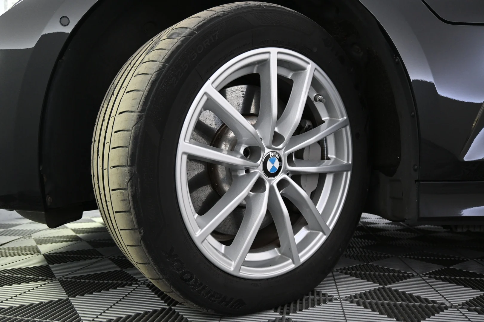 Car Image - W7nJhV8wku5jfss16vAde