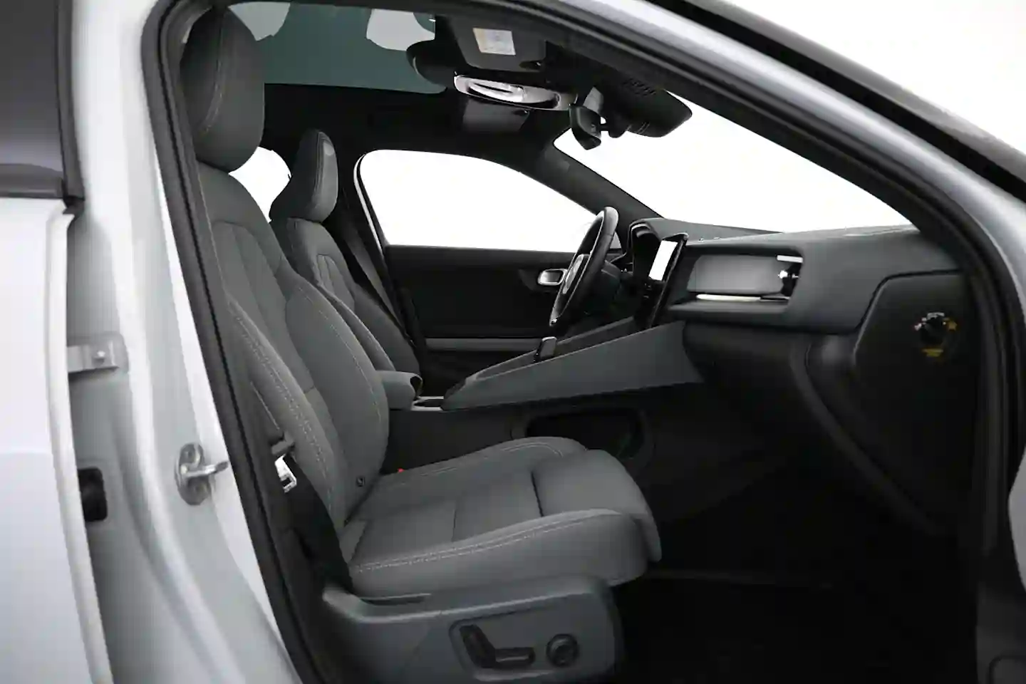 Car Image - 2NcqnRqJNnWgCmliX6JYAN