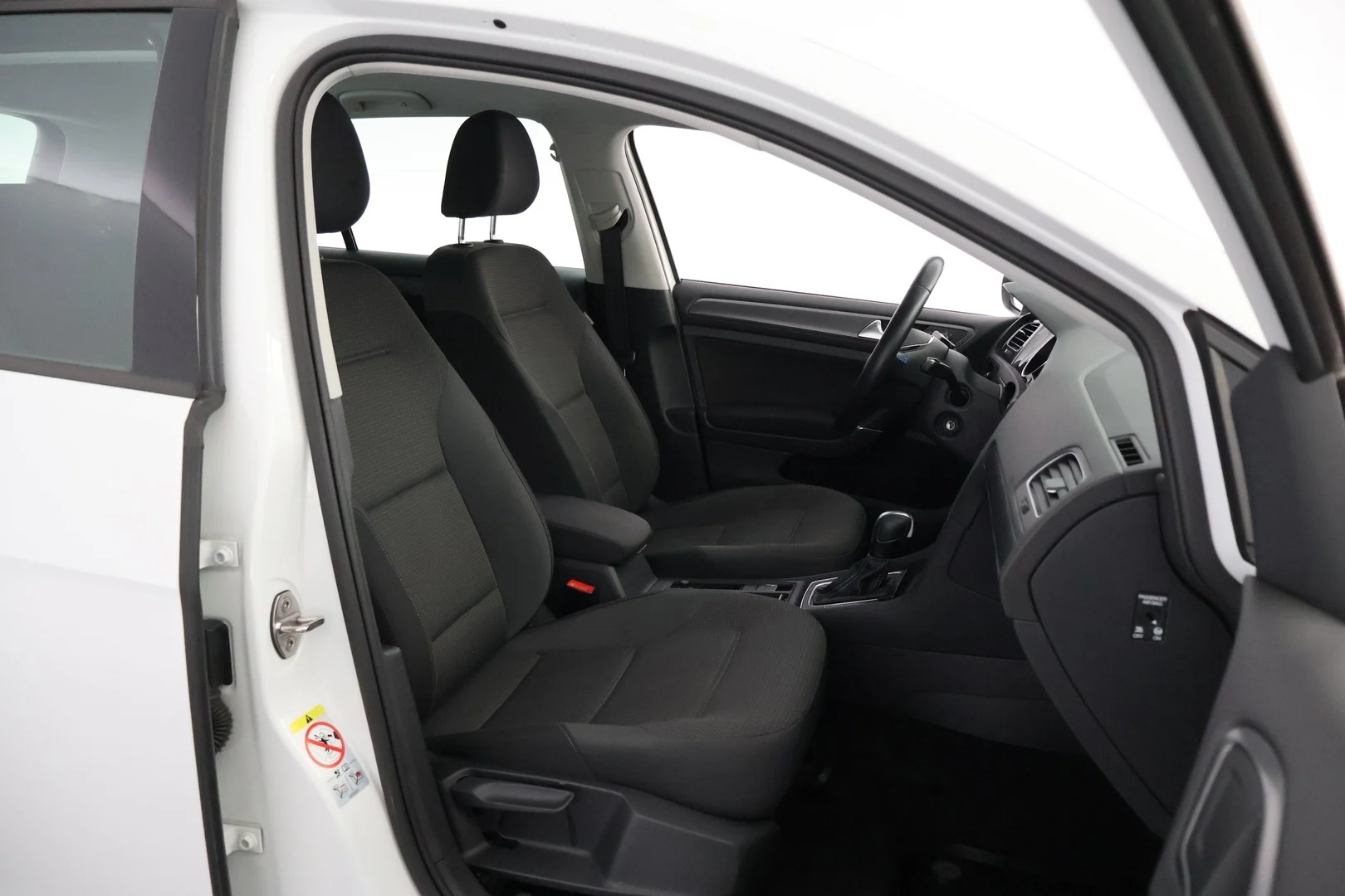 Car Image - 2nBDpMgP9Ib4TLqNqyRgBP