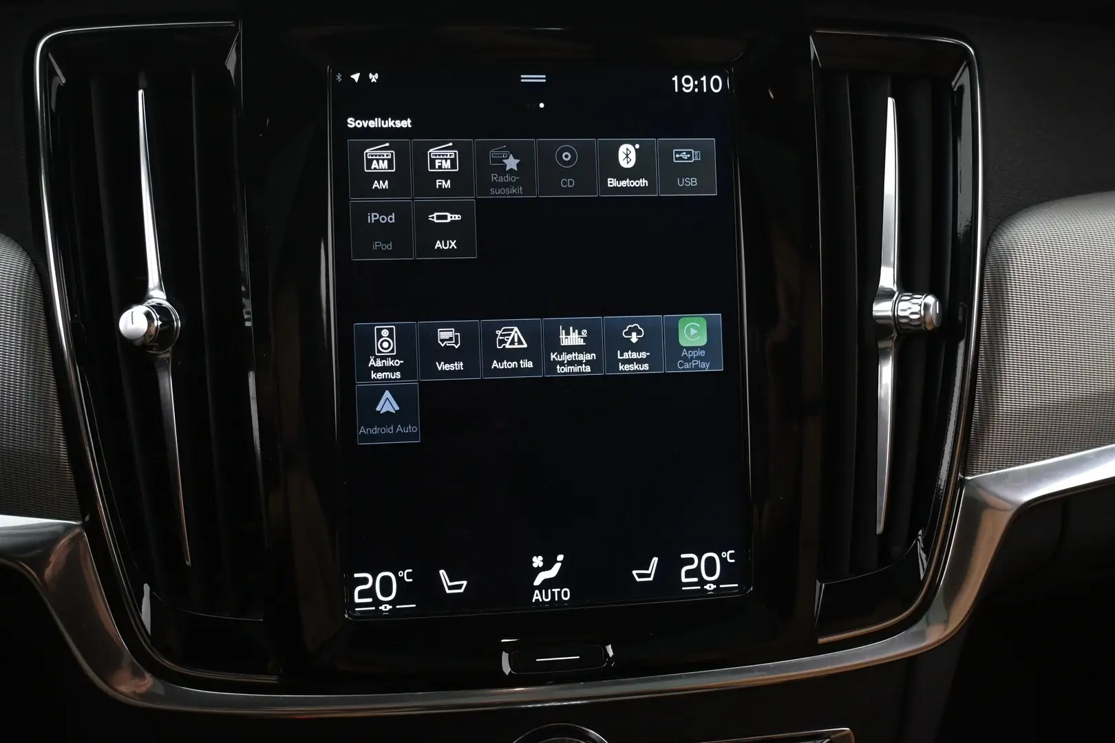 Car Image - 2kLJpdTRPefS0qQVbxAGRg