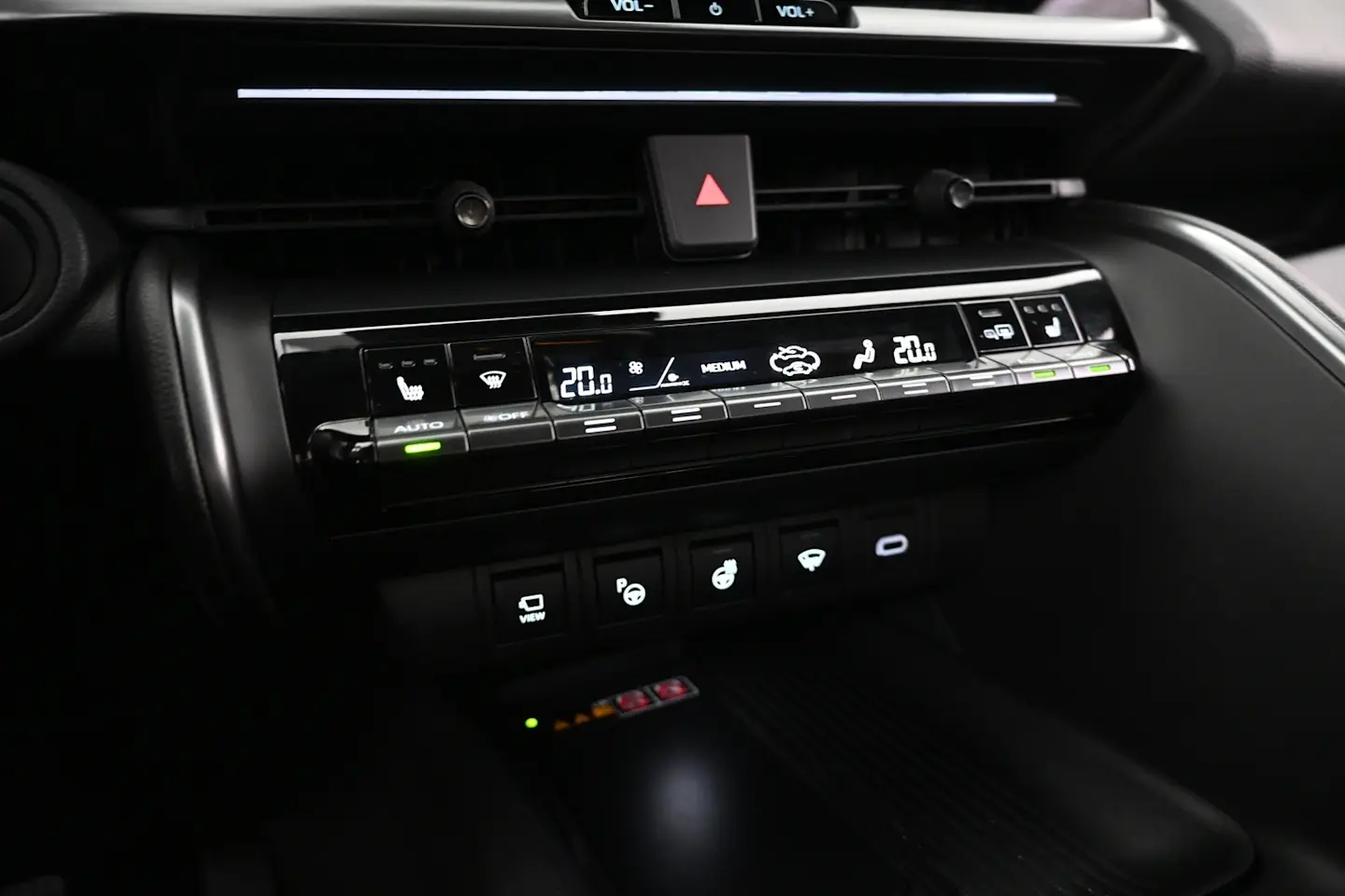 Car Image - 4O1lAJfZTfcvfNhEkkeCMz
