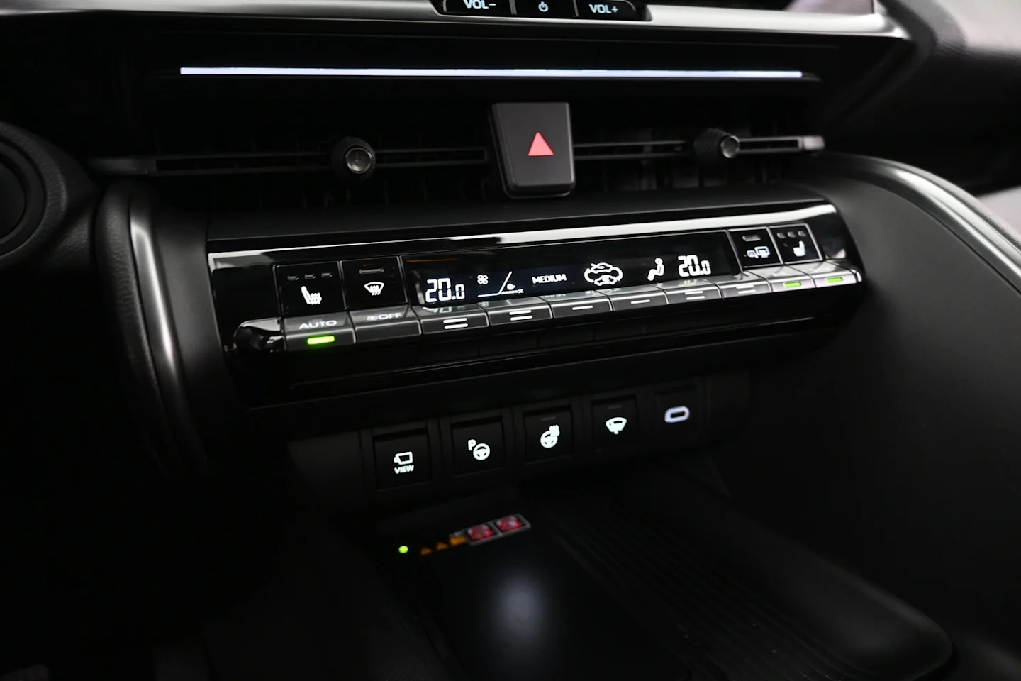 Car Image - 4O1lAJfZTfcvfNhEkkeCMz