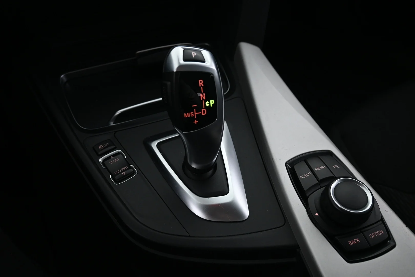 Car Image - 6A6Ha89uHVtjRqRDhjxOmf