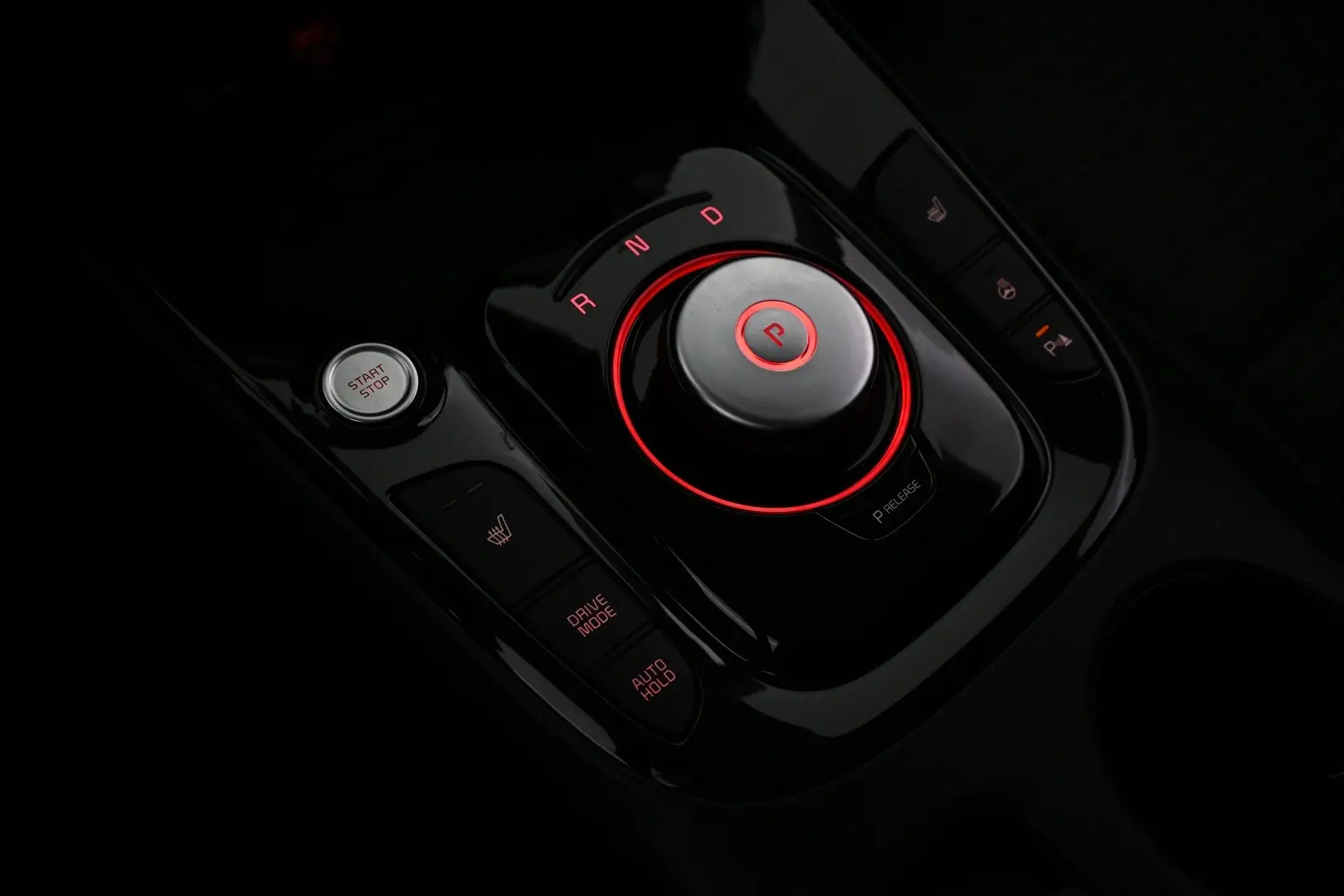 Car Image - 570s2uwDqmNOTNwKLMtrTm