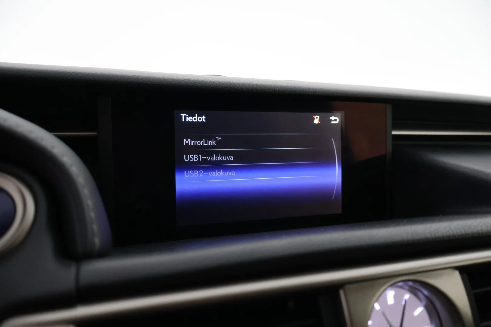 Car Image - 3rWvXhbzmb2l4UVNRs3abO
