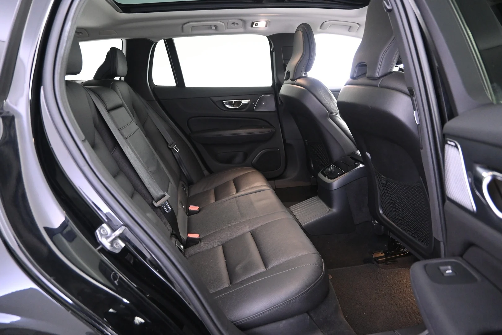 Car Image - 6UzsTQO5Jo6zKXXKIxr0fZ