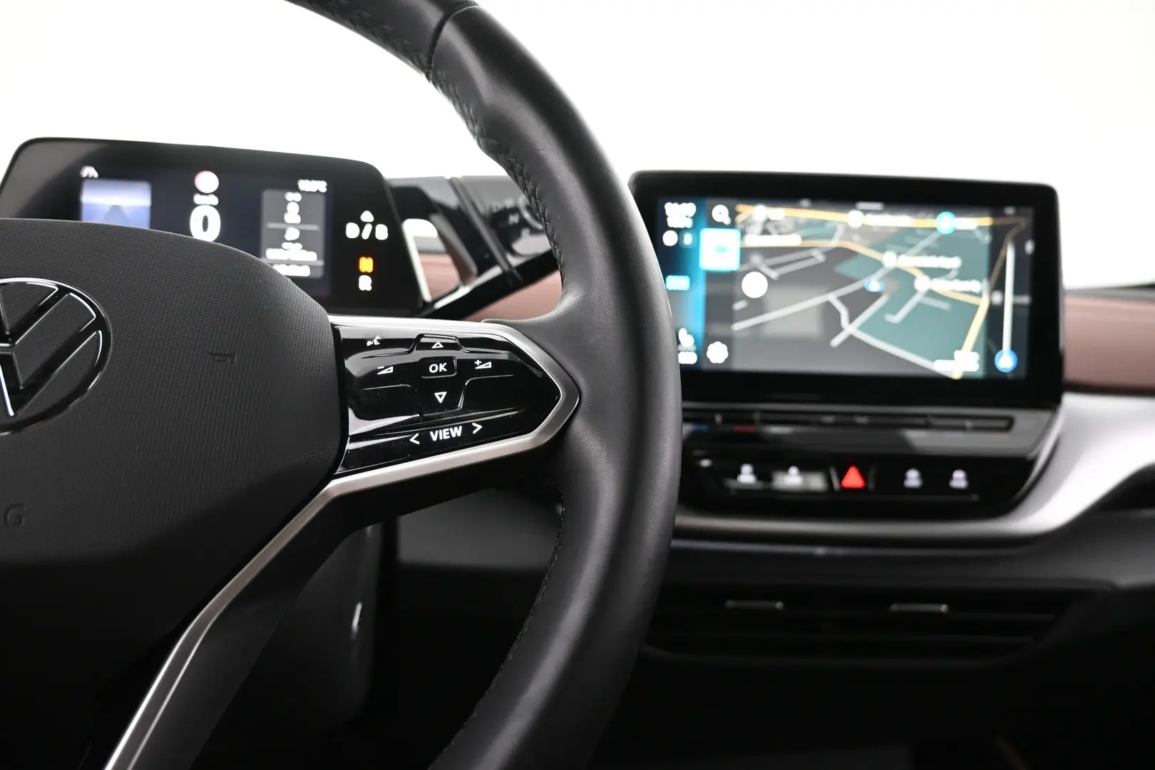 Car Image - QWDZYy56DzqE0Bb83LkPV