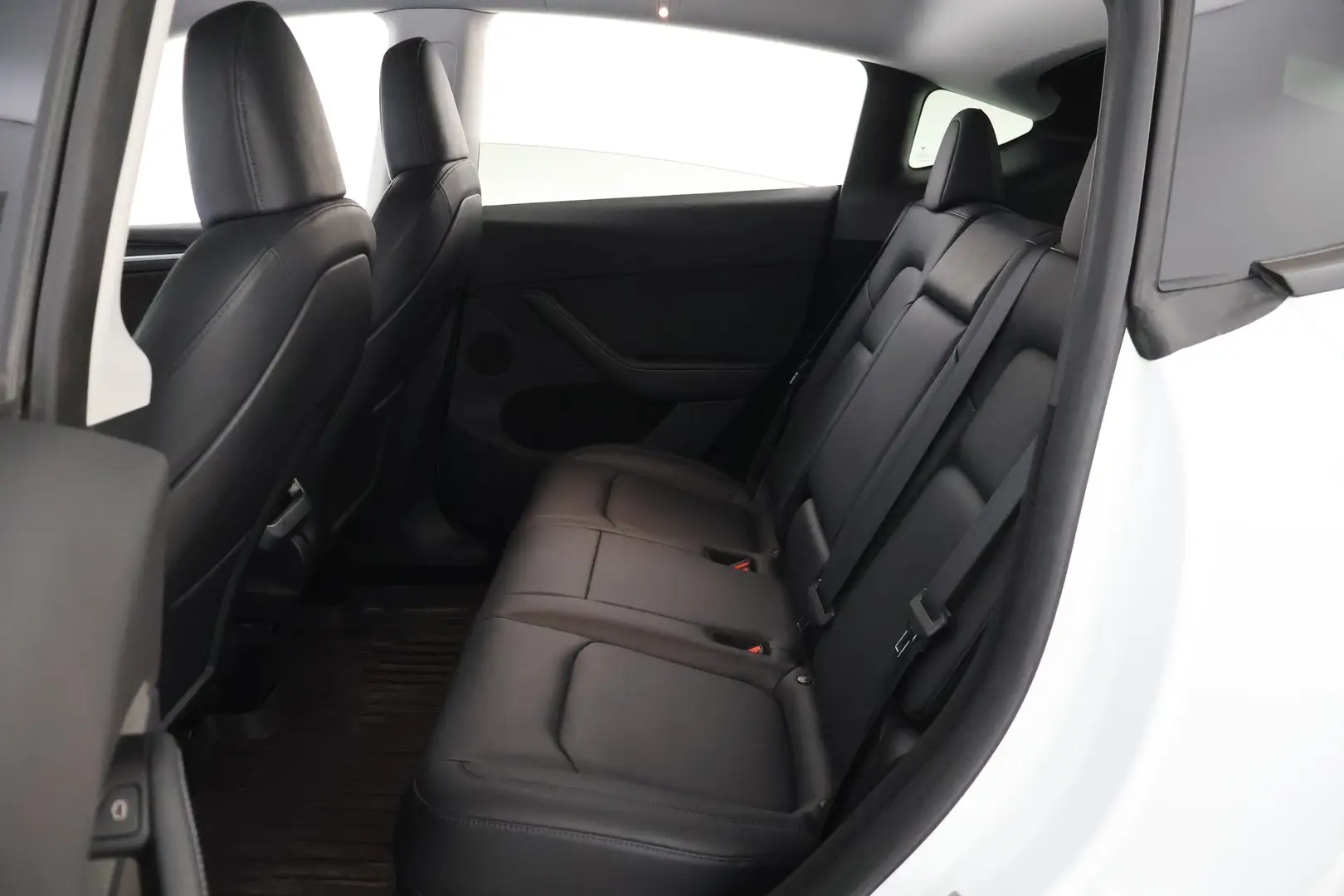 Car Image - 1AX6fMHDADDDLQqrhMfdQB