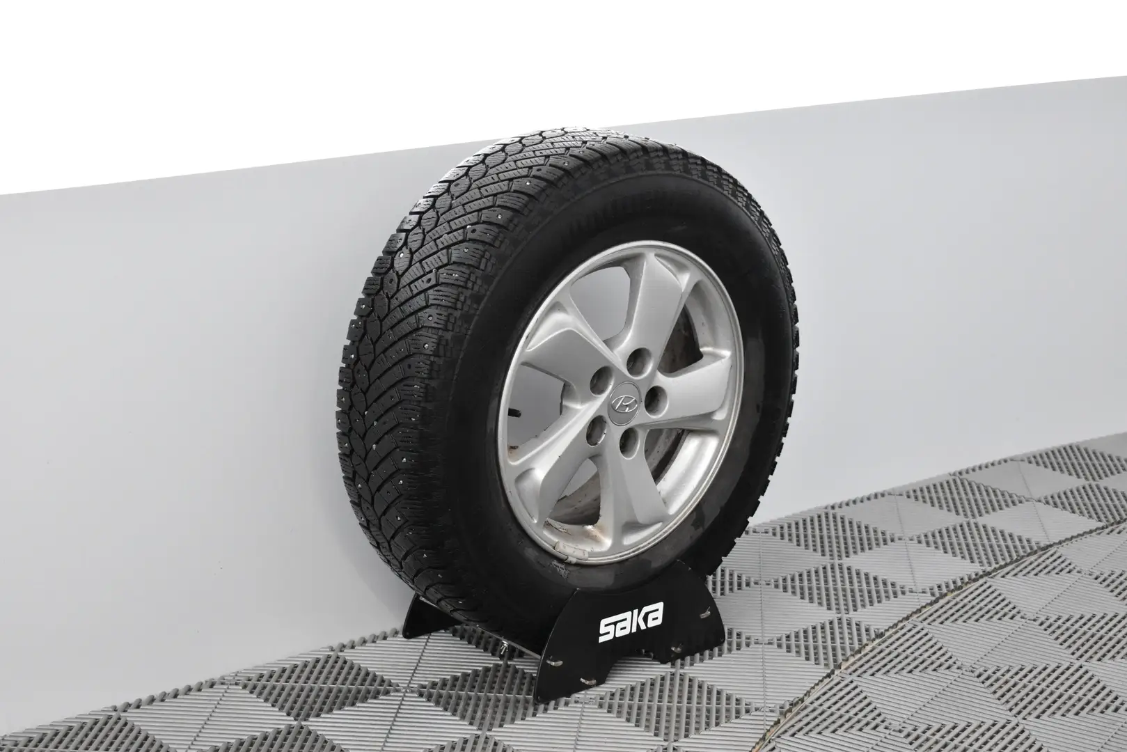 Car Image - 1x4heqM6f4AcCboL7t74FN