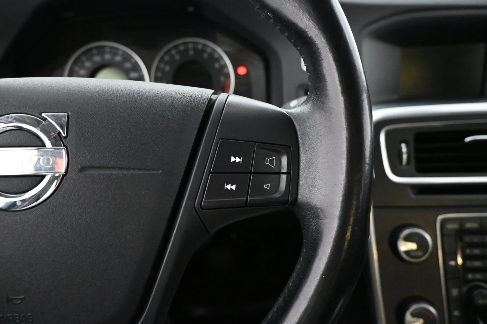 Car Image - ISvdw3oSehGN6EkEIw6Xb