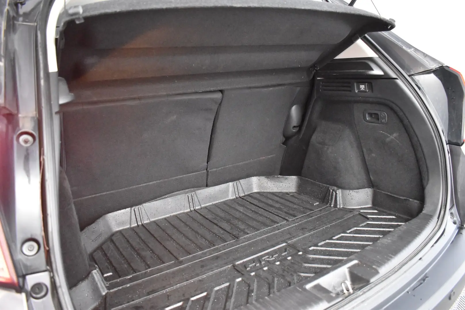 Car Image - MDu3QKo7sGEDc5GuV7NIs