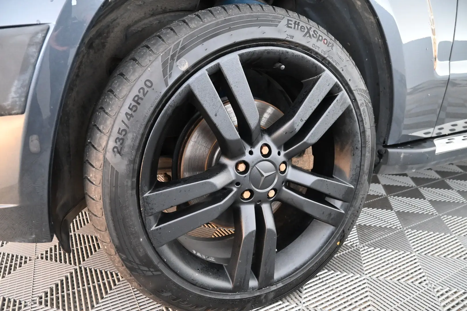 Car Image - 4qOzHF9xYOpYHP9cFv2Tqm