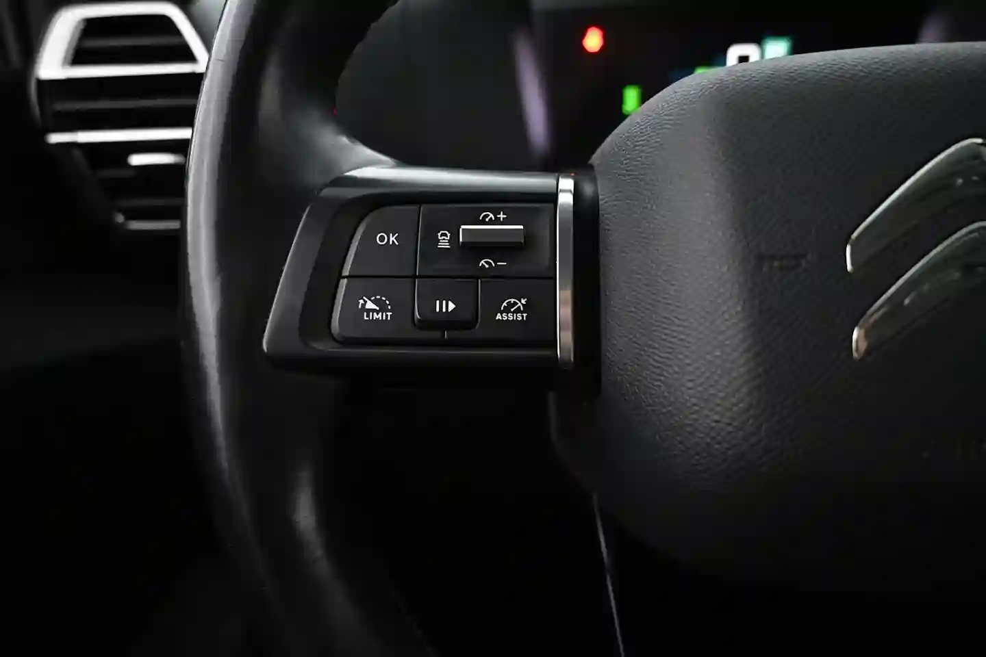 Car Image - 5OosvhAtcPq0XeeXTvP7HP