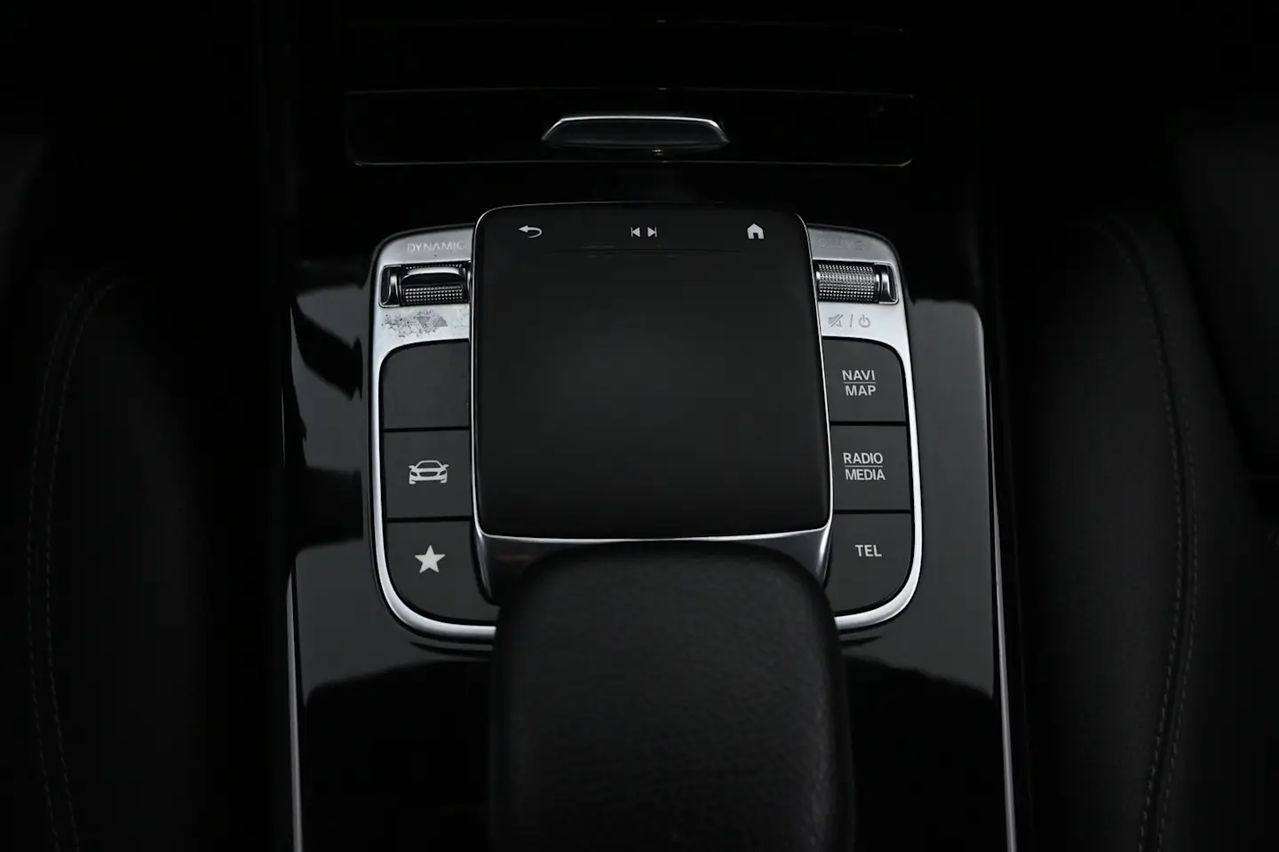 Car Image - fBA4JG6lv0Hr5XOX5T8EC
