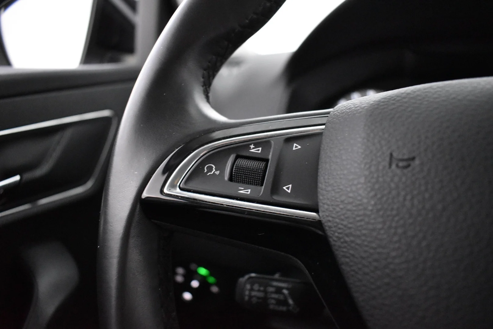 Car Image - 4fVA6CMjUAcXukUueOYxiB