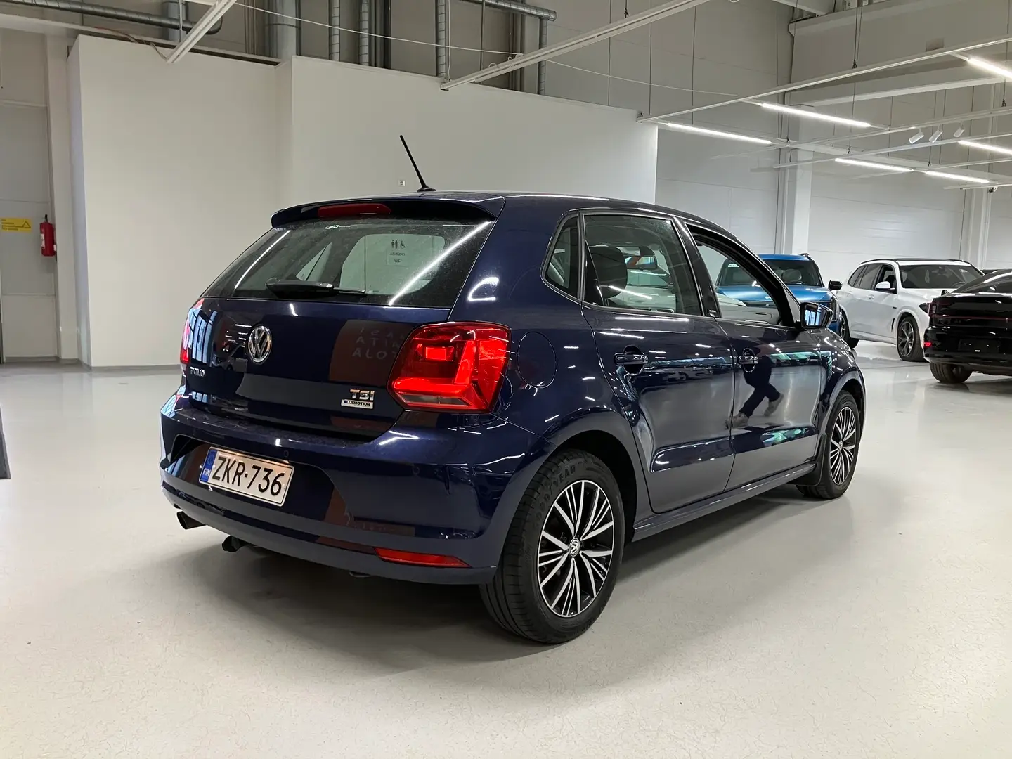 Car Image - 1qZ1jK59Ku1J8vi0pvpgO4