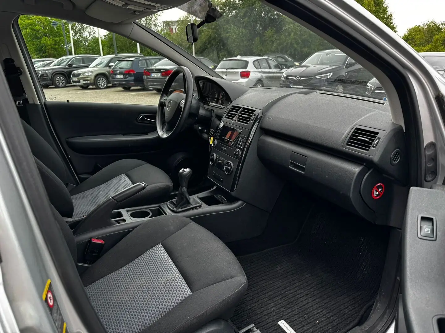Car Image - 3v54Q9rXuZMw1ivJwxwMZv