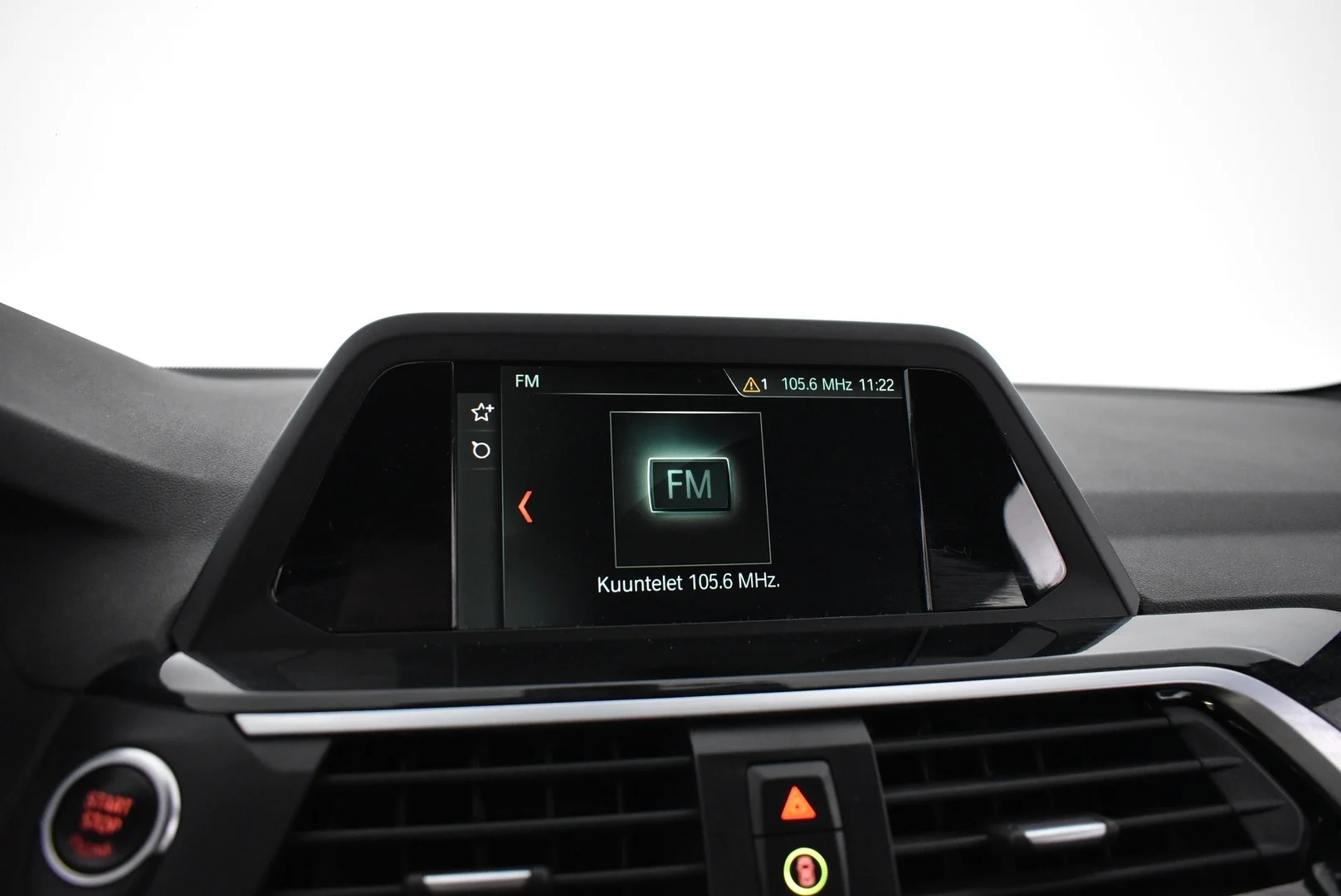 Car Image - 4j7Z54j4EcMk0l6JY7LTFq