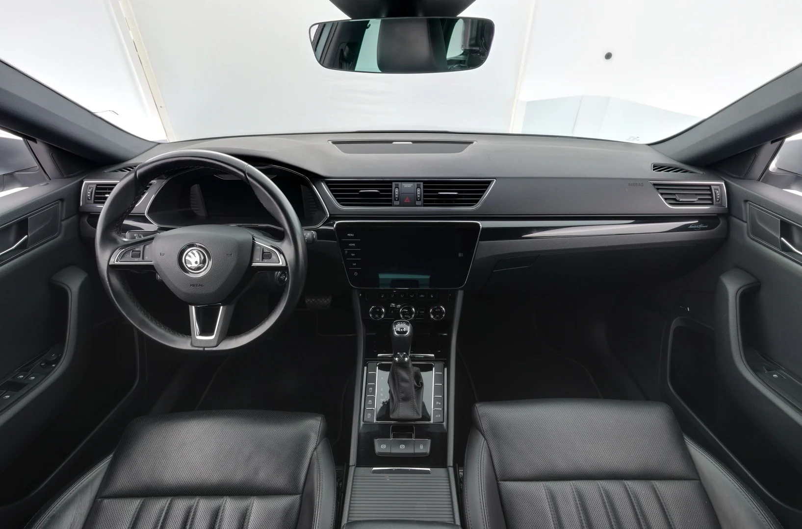 Car Image - 4DorlQxI2cwCwQVoO3kkqx