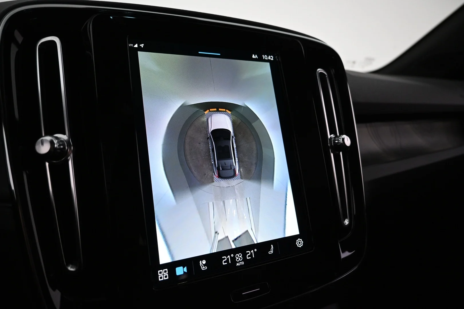 Car Image - 3QUSGtyxDFn3nU3go9embl