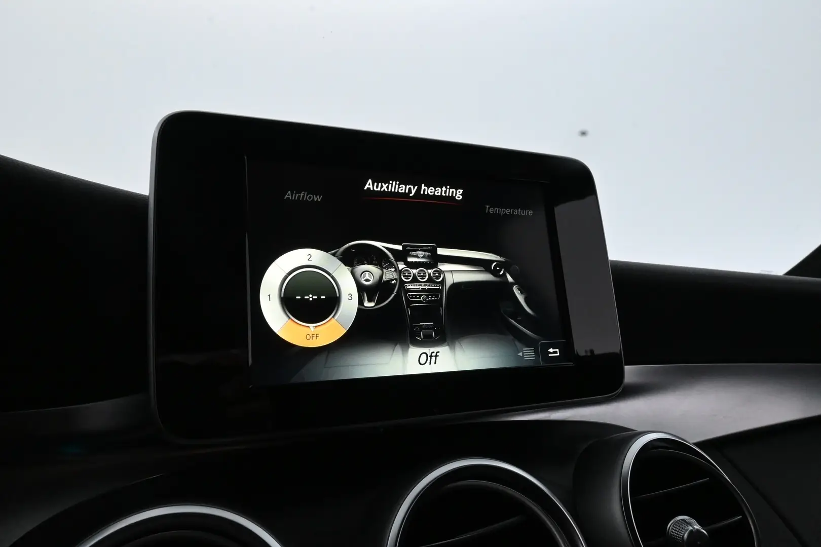 Car Image - 2flsIzprQ56dMlDvkICPzx