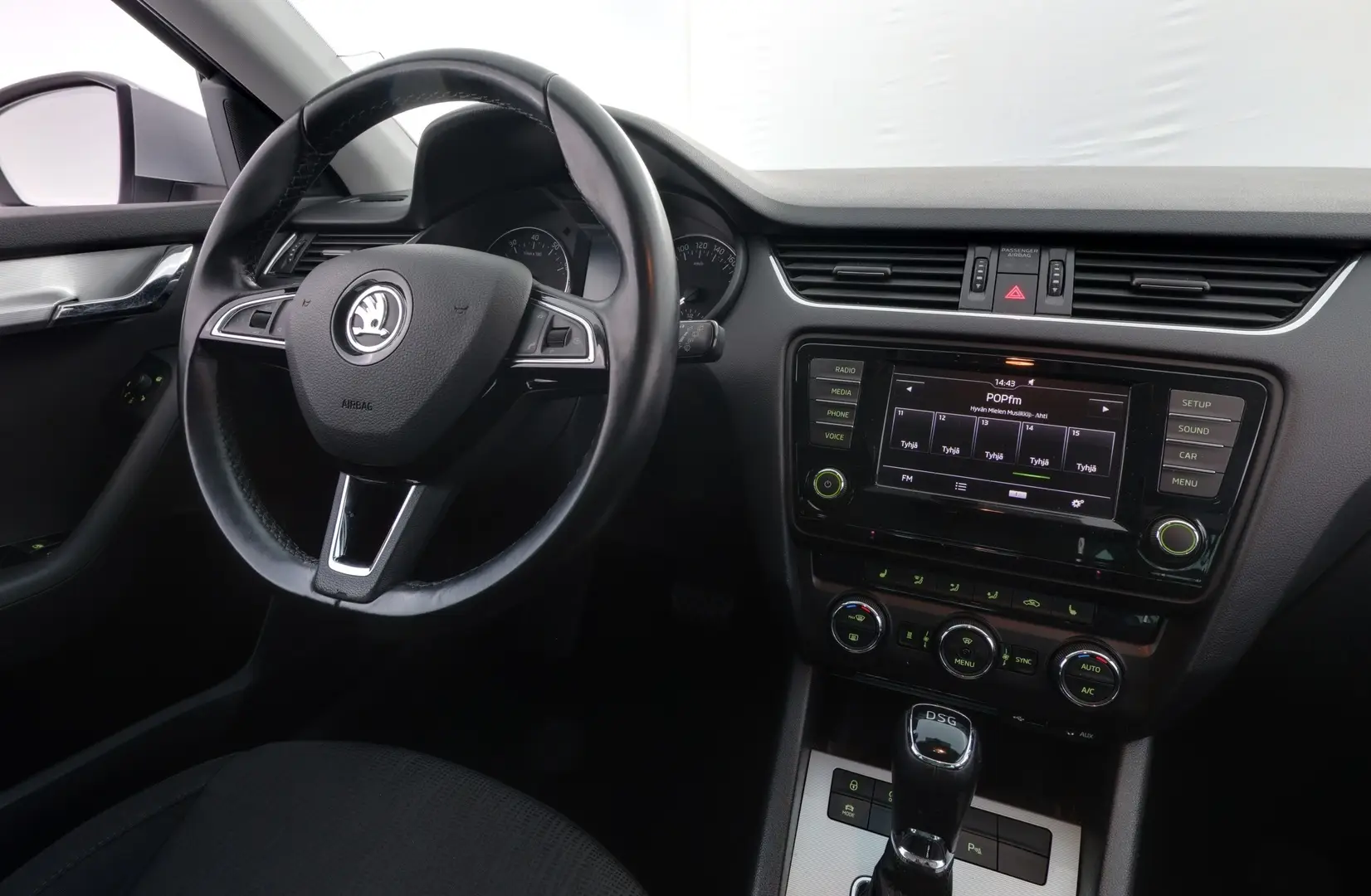 Car Image - 7lvVdkC07KkZ9sUmuseCSF