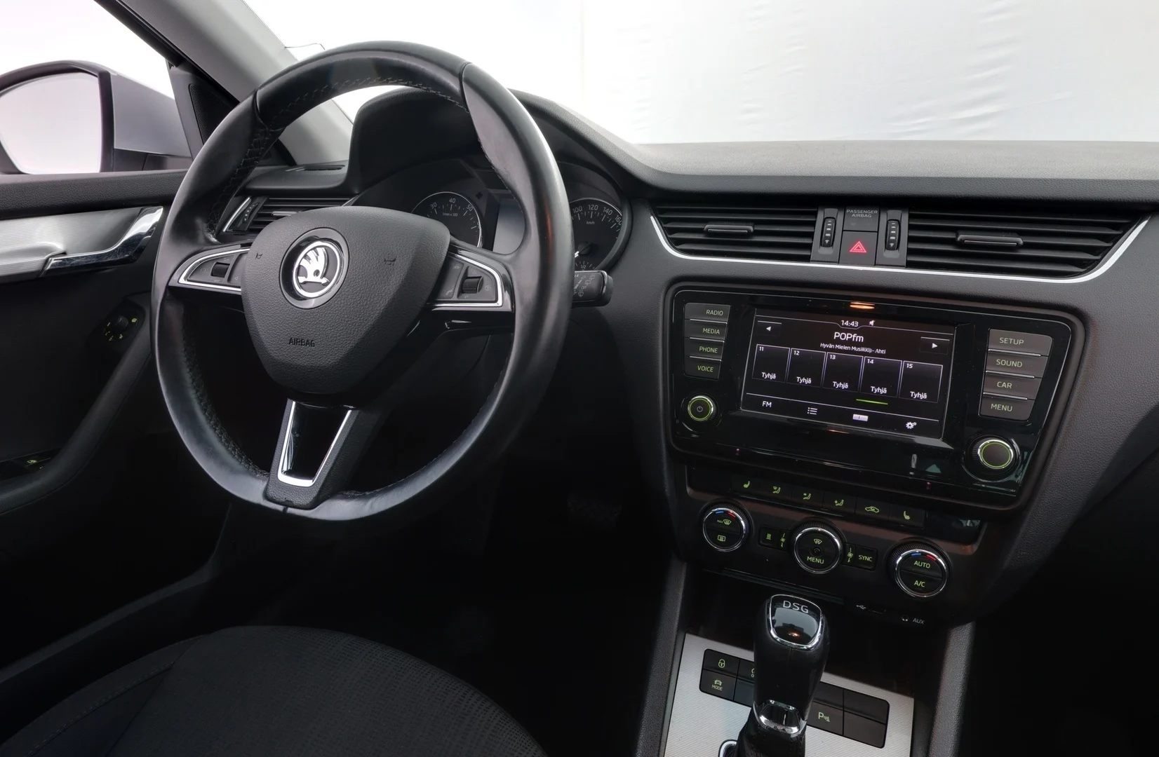 Car Image - 7lvVdkC07KkZ9sUmuseCSF