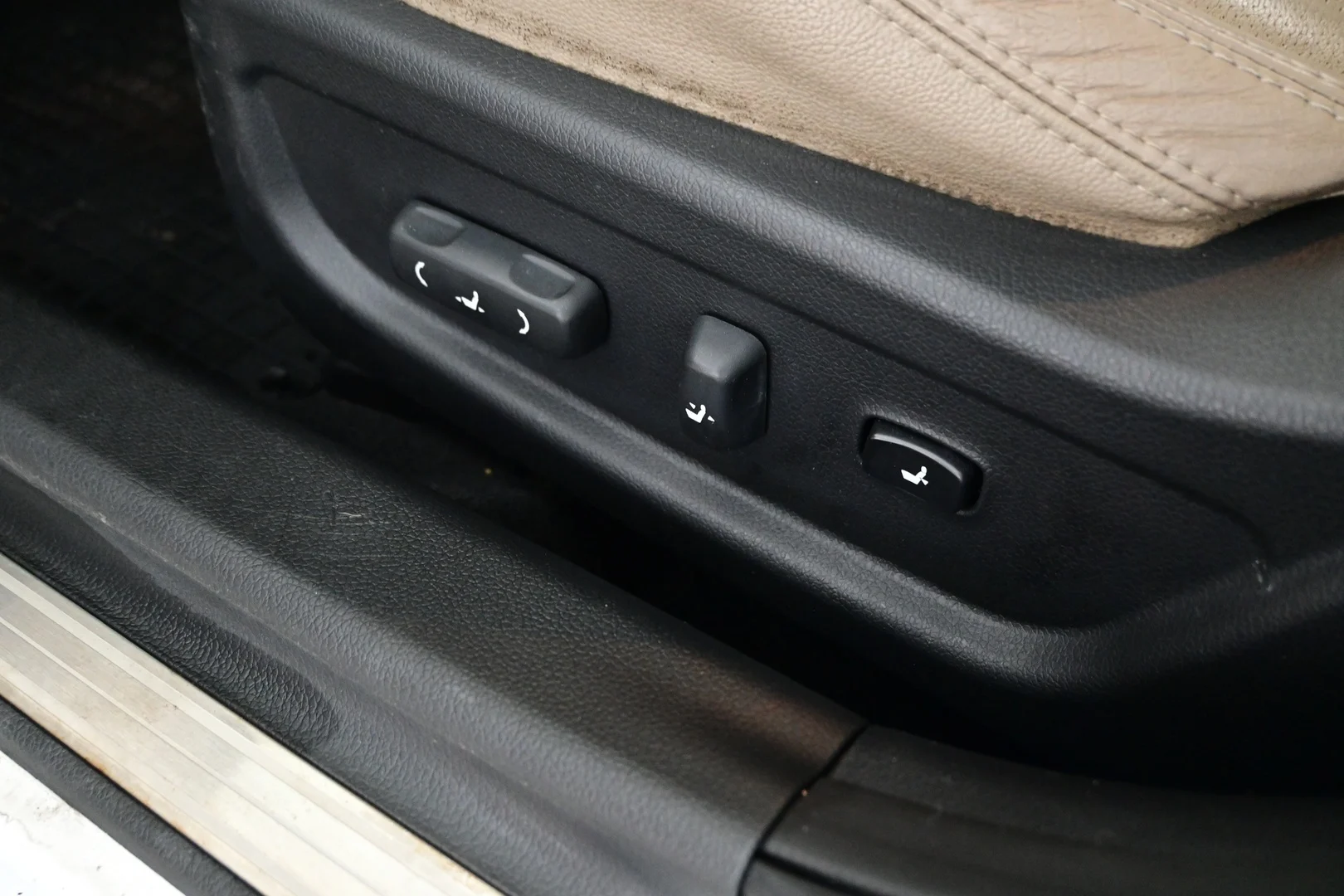 Car Image - 7pHnLydLOznneGtgmAotd1