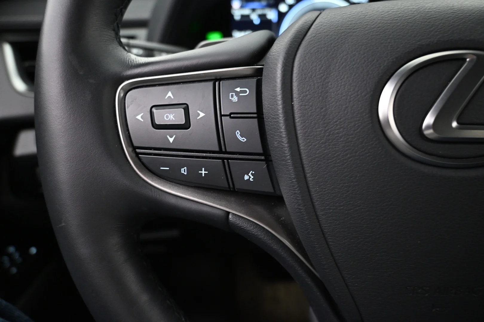 Car Image - 3qIPWk8FQsbt6olgVzYUCN