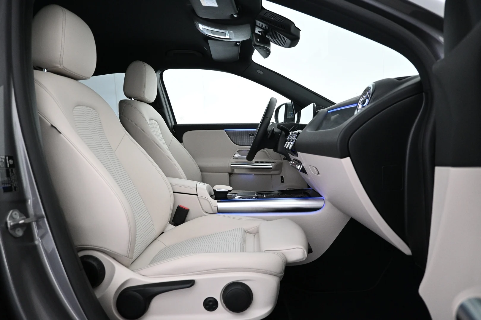 Car Image - 2YK1BP0zSJonwZSVpmXfMh