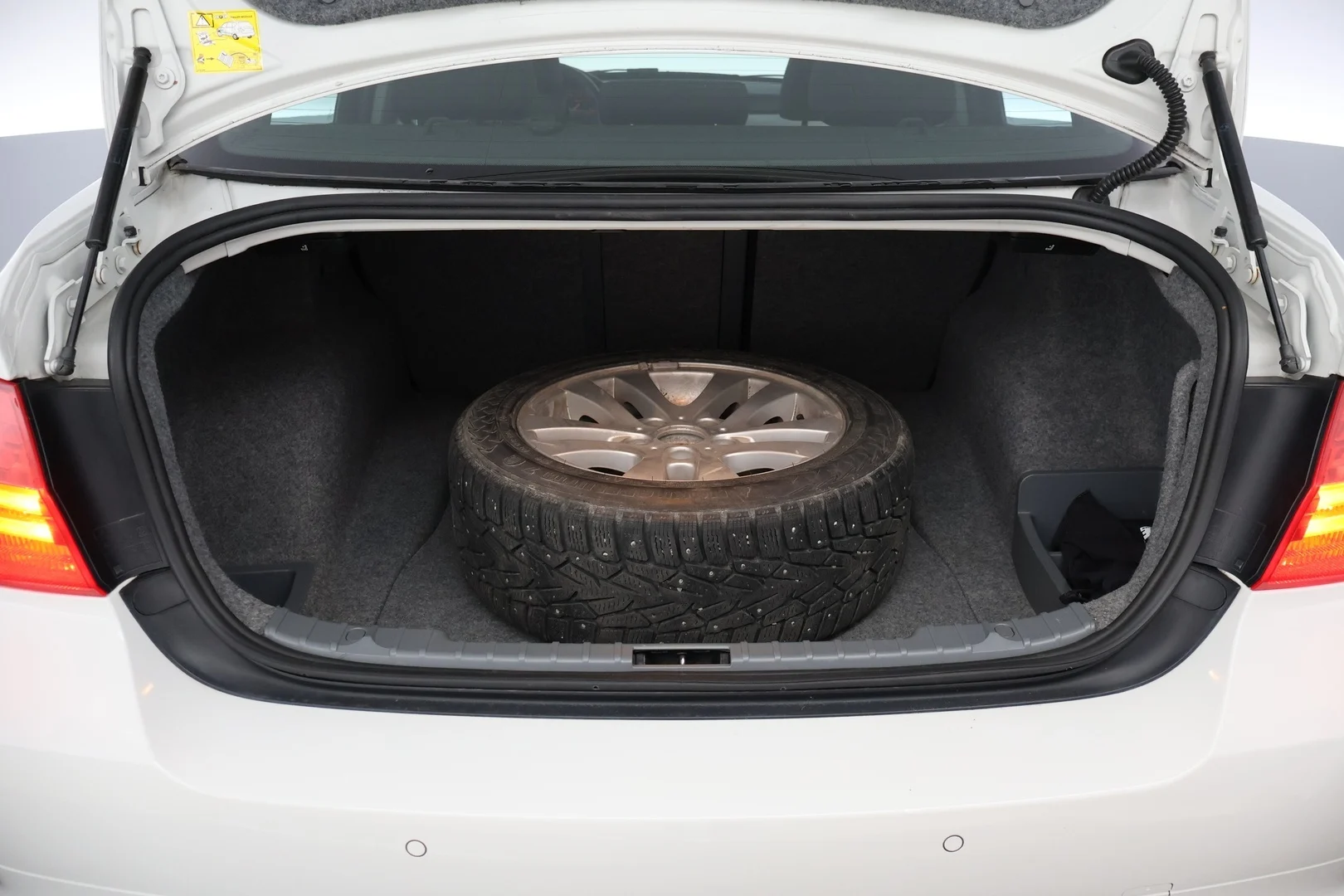 Car Image - 7wqglXXQJ0A4NR9TL0t1fw