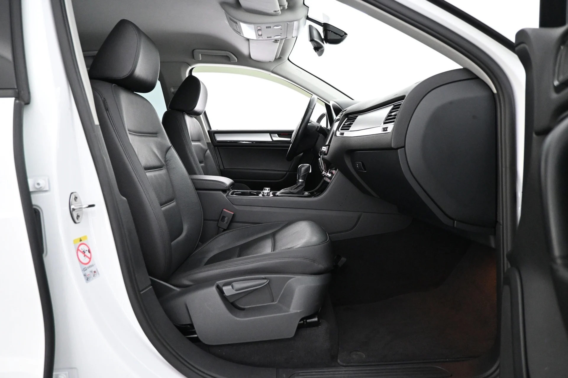 Car Image - 4qWeKFLjym8h6ZwXZk4Ksx