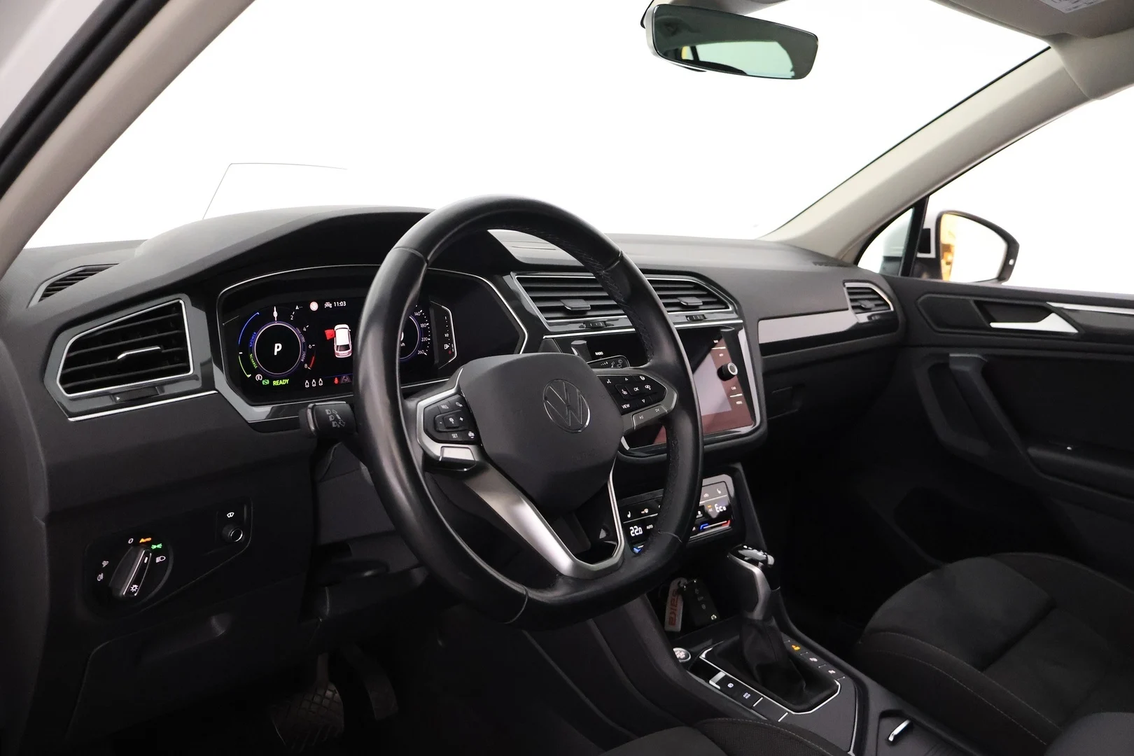 Car Image - 5xwidPIaMcuBr45jGYDWsj