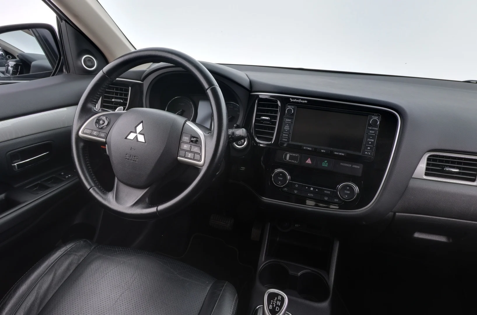 Car Image - 1X8LtAJHPhUQpa1EXYiyA6
