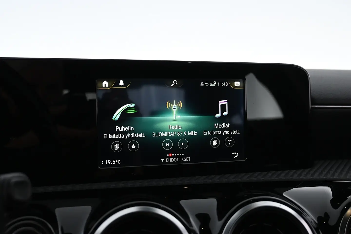 Car Image - 7F25BBbMBP6ziqZHOugbmD