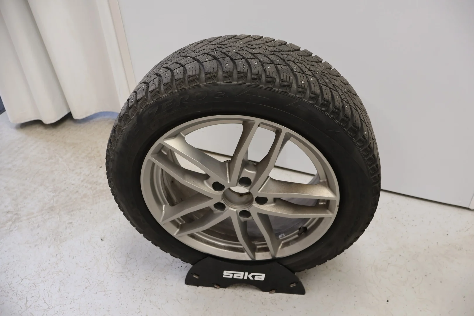 Car Image - 6J5slcfQNsEc3LxHjfpgeA