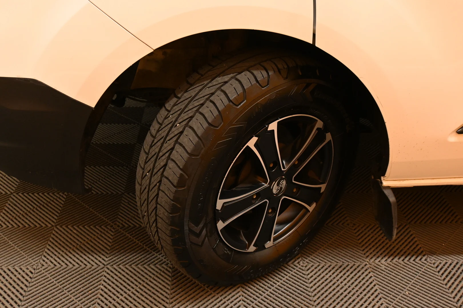 Car Image - 2eNcfp5umgmIAG60c5pSEp