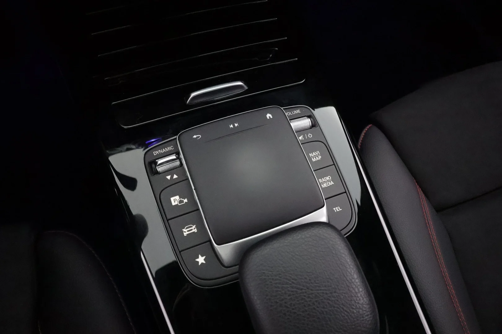 Car Image - jwxHs57sHz9xsZZ9FLU8V