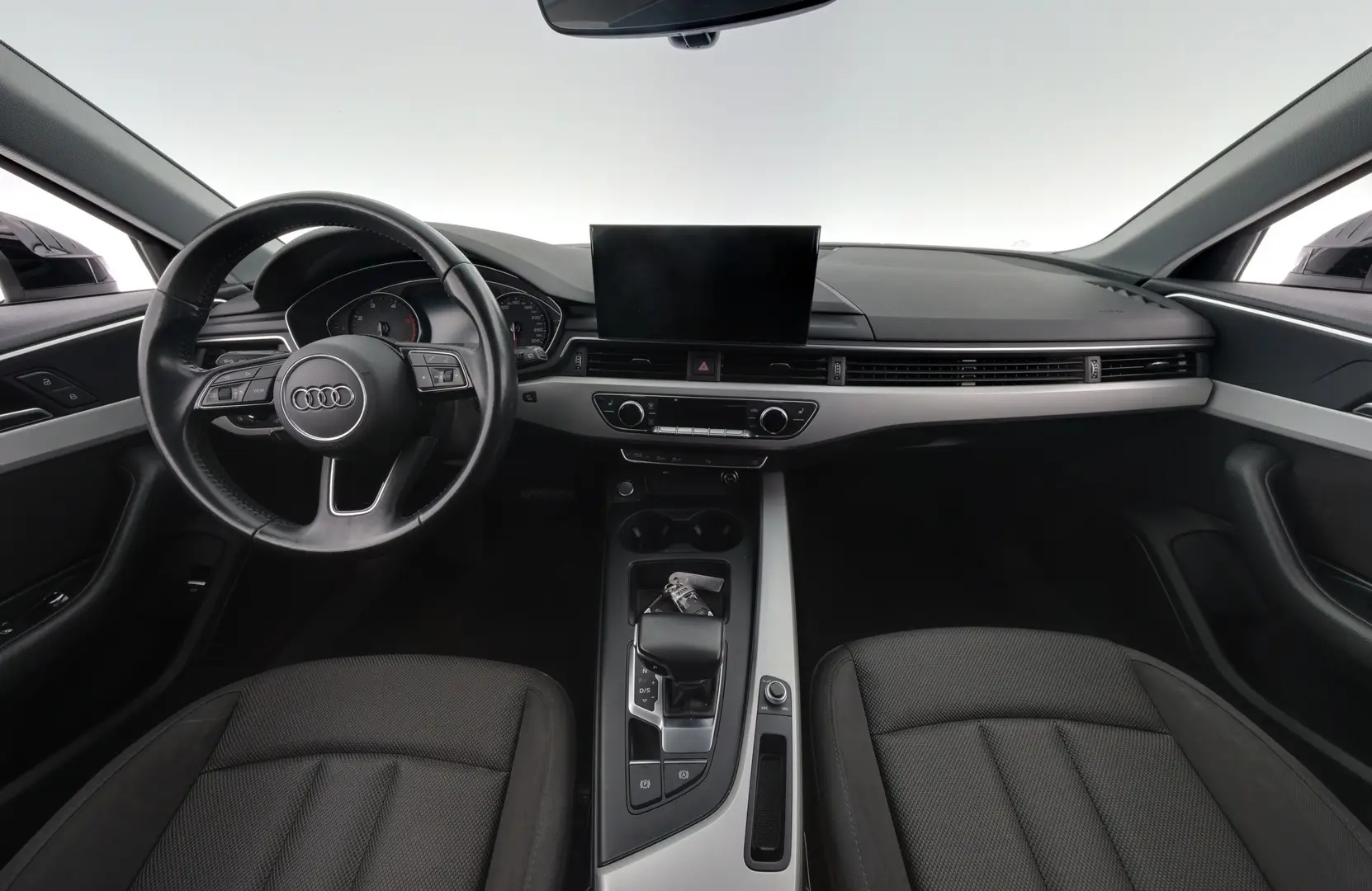 Car Image - 59IUNpT3FCXMvdSlFwkR7u