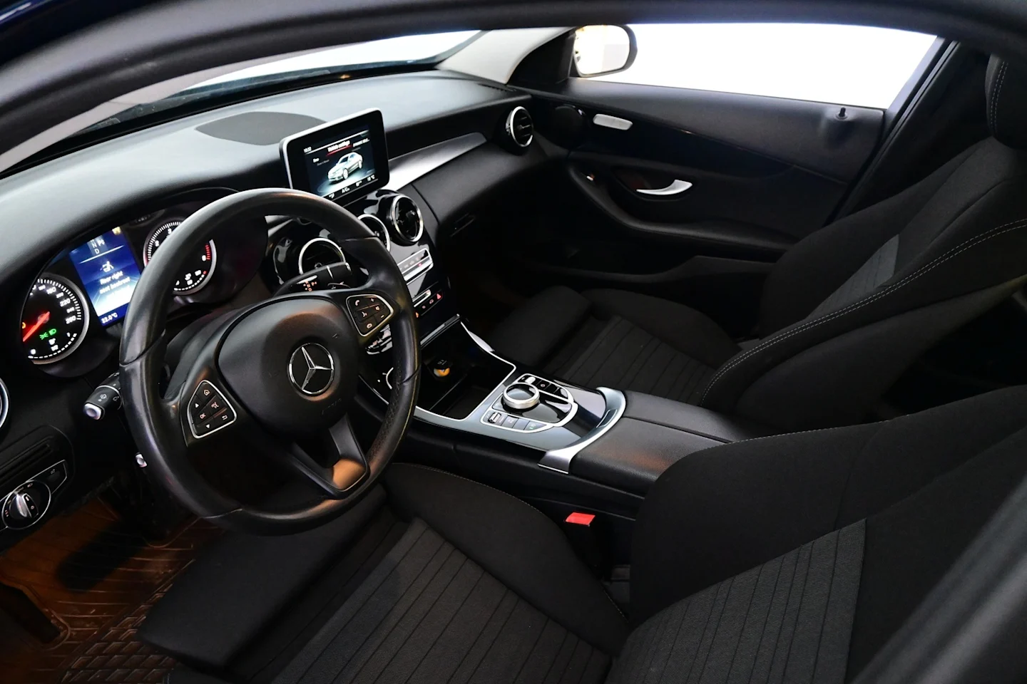 Car Image - 3nijoH3Uyk6cjw05FLzJx4