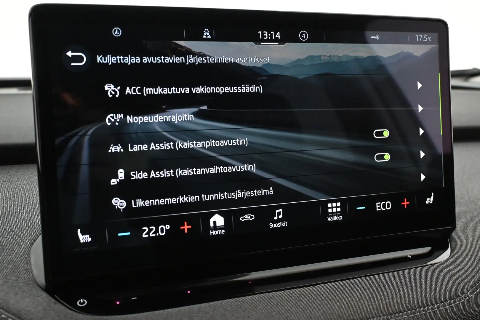 Car Image - TdXmtD8o5VZ0e3lbEPxZ3