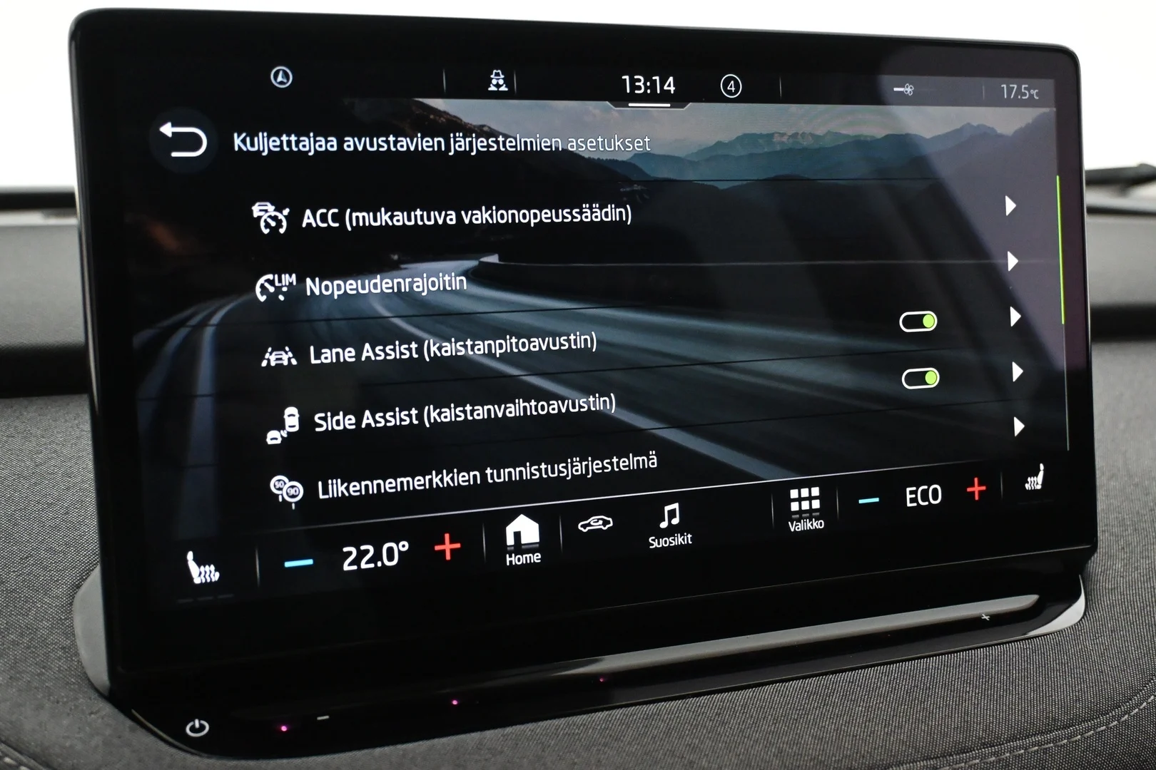 Car Image - TdXmtD8o5VZ0e3lbEPxZ3