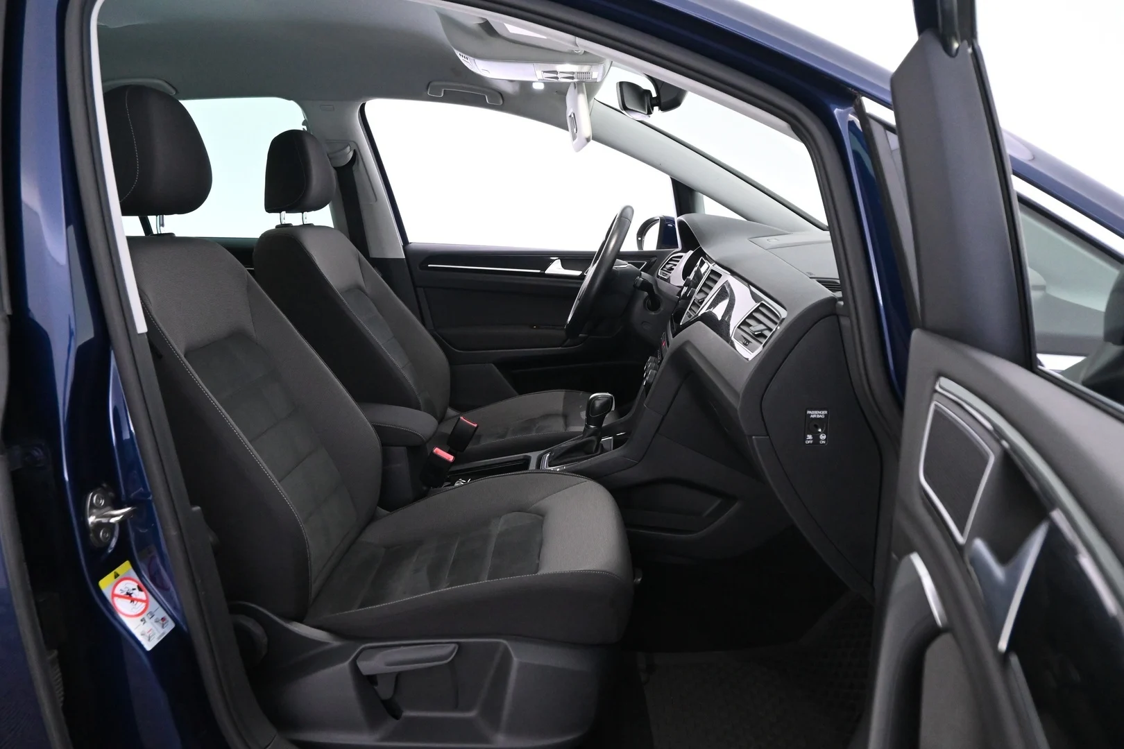 Car Image - 53Y7E4VYM5fL713cLhI29C