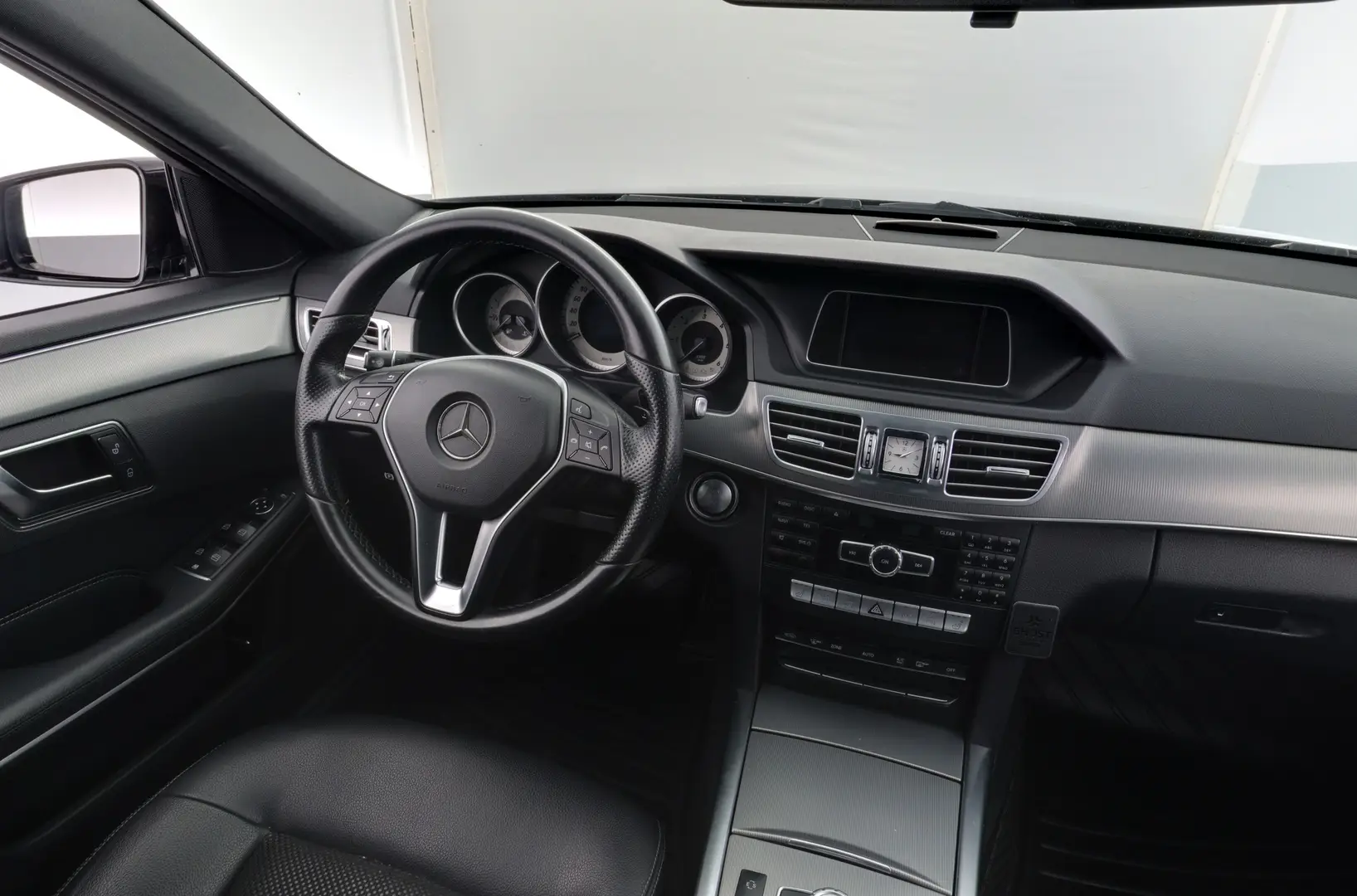Car Image - 5elYf80JxuBhuMjtxi5uoS