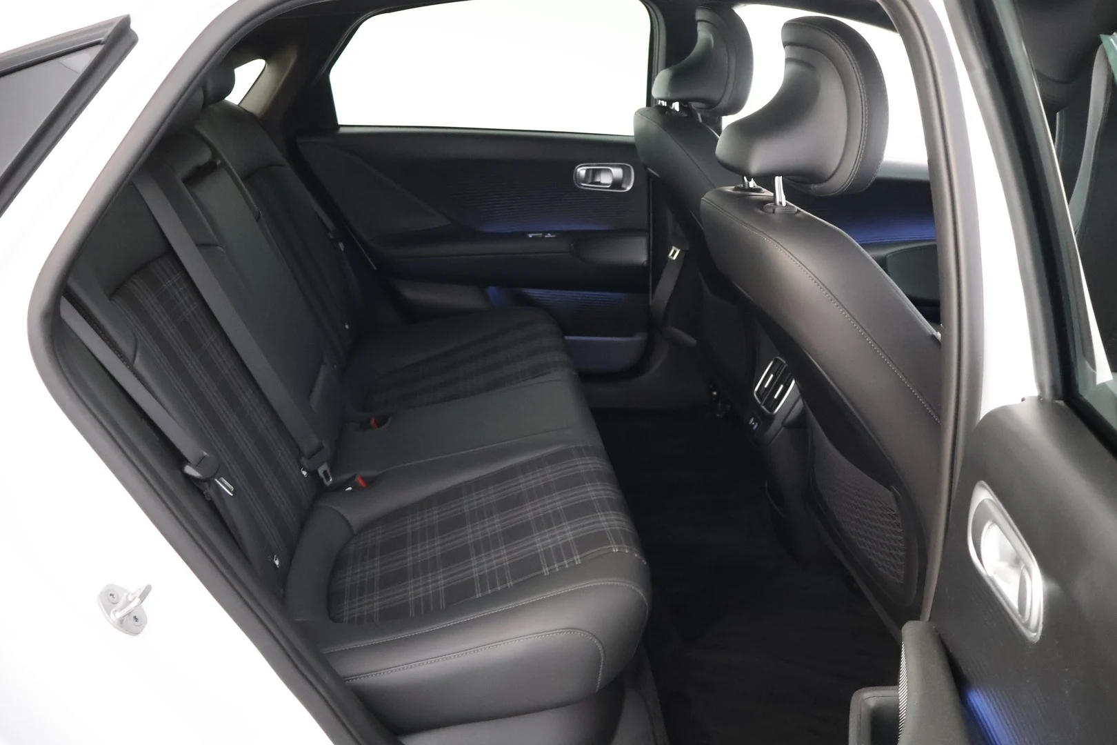Car Image - 1PGu8Gy6747OYIS9JmRJGT